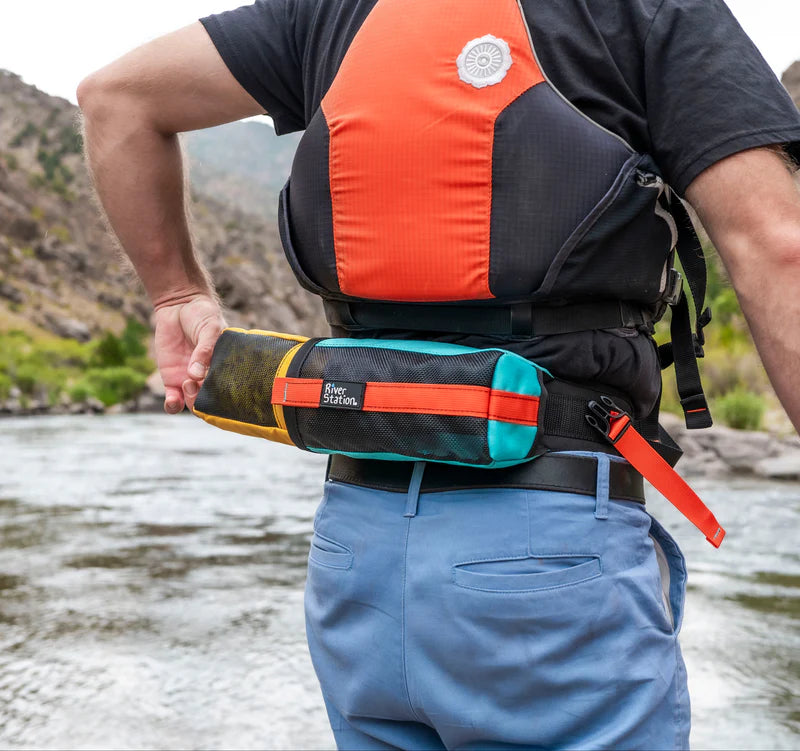 River Station GuideLaunch Waist Throw Bag - Jet Black/Gold